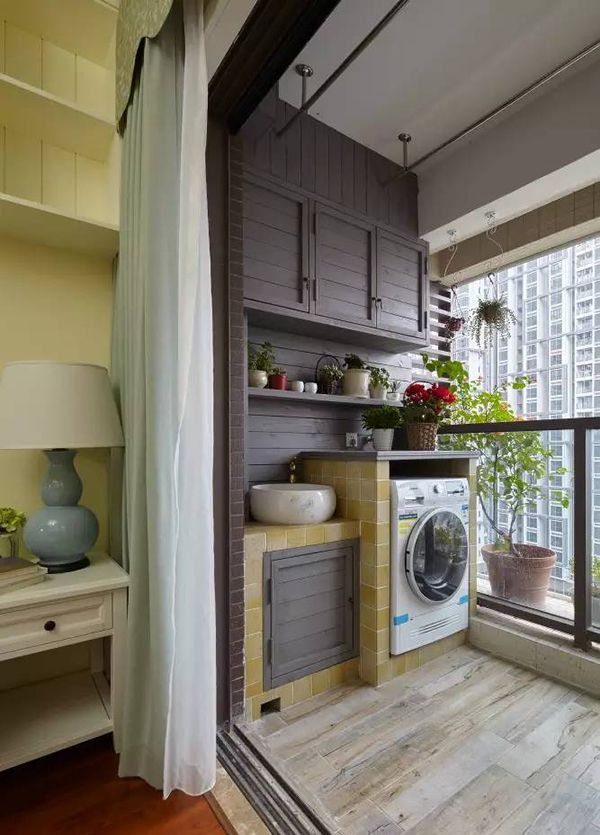 家居陽(yáng)臺(tái)裝修如何設(shè)計(jì)好看又實(shí)用?